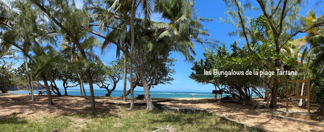 Les Bungalows De La Plage La Trinité Exteriör bild