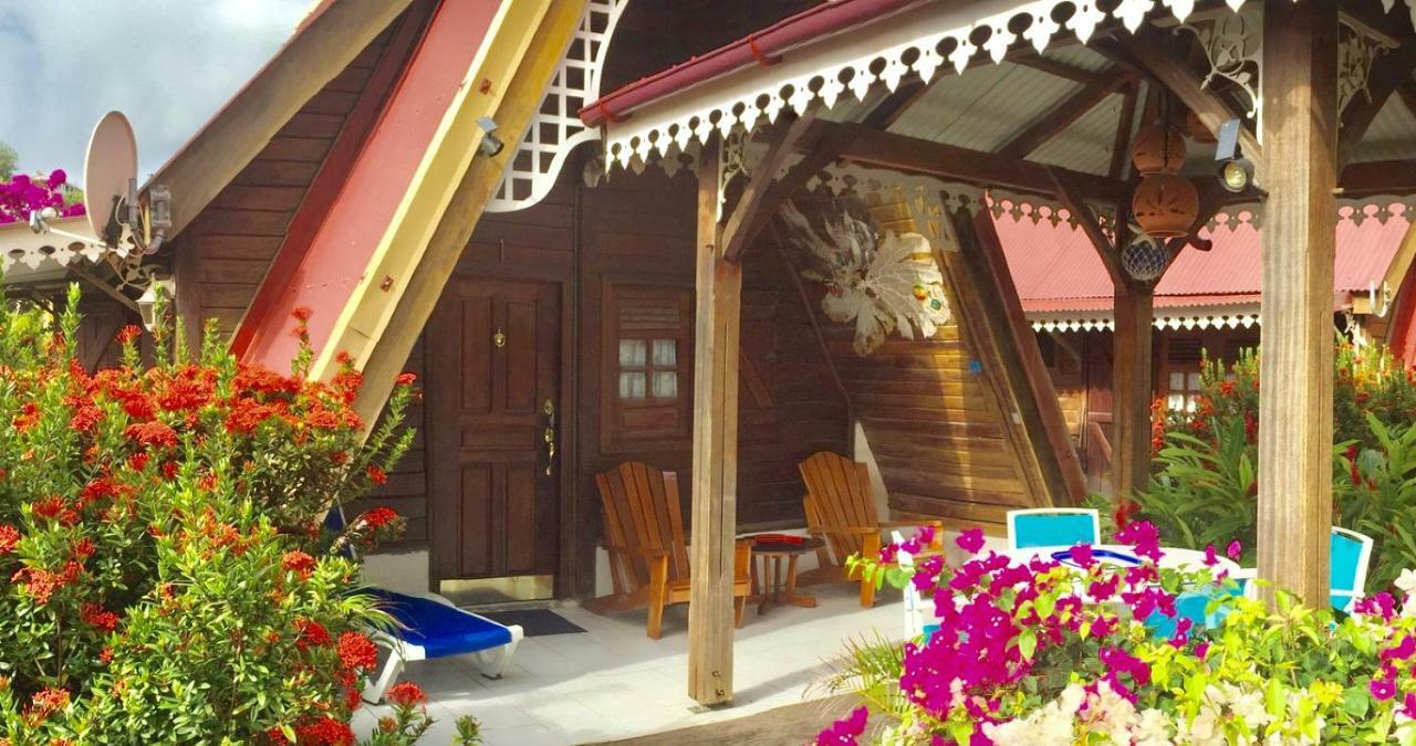 Les Bungalows De La Plage La Trinité Exteriör bild